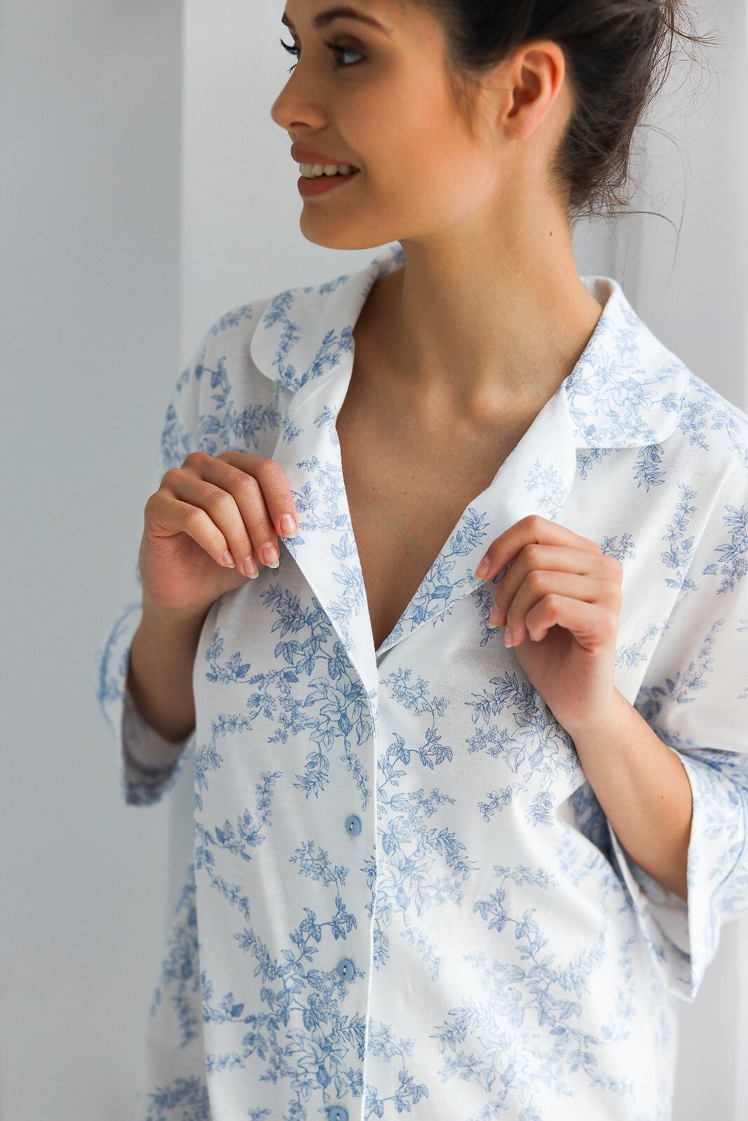 Camicia da notte aperta da donna in puro cotone - Rosie.